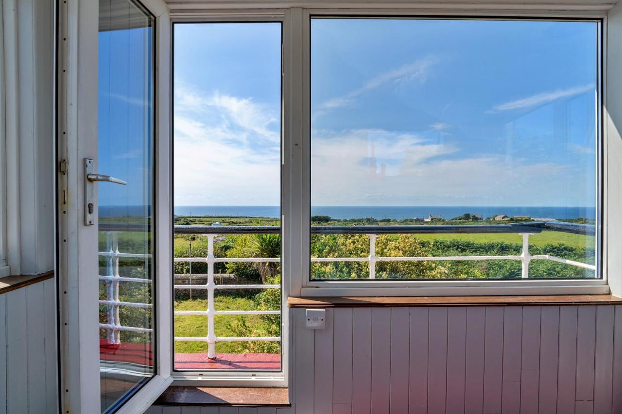 Finest Retreats - The Watchtower At Western Watch Lower Boscaswell Eksteriør billede